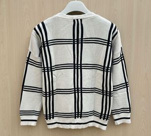 Unisex  Plaid Cardigan Sweater