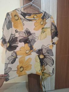 Floral Print Sheer Top