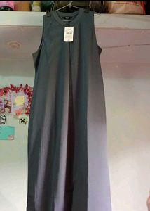 Elegant Sleeveless Maxi Dress