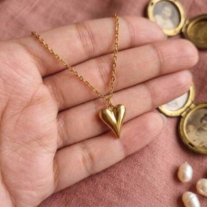 Gold Heart Pendant Necklace