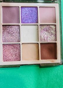 Huda Beauty Eye Shadow