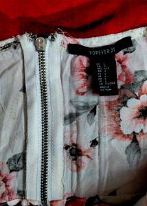 Floral Cropped Top with Lace Detail
