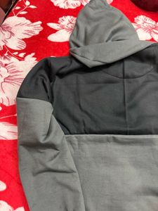 Stylish Two-Tone 'Dreamer' Hoodie