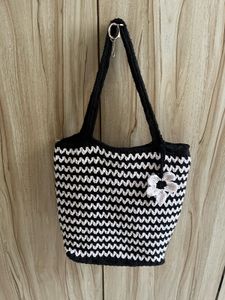 Chic Crochet Shoulder Bag