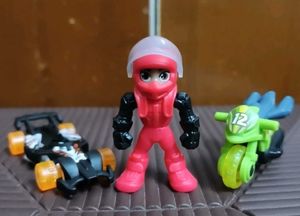 3 kinder Joy racer toys