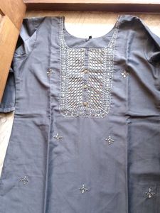 Elegant Embroidered Kurta for Women