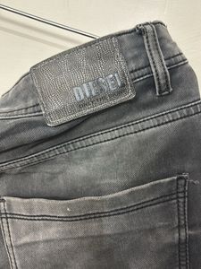 Men's Grey Washed Denim Jeans