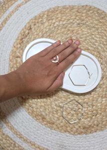 Elegant adjustable Rings and loop earrings