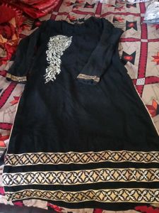 Elegant Black Embroidered Blouse