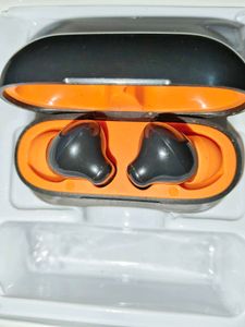 Wireless Earbuds with Charging Case