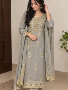 Elegant Embroidered Grey Kurta Set