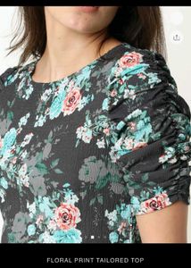 Floral Print Puff Sleeve Top