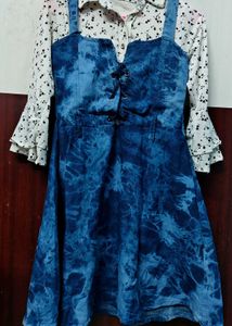 Stylish Blue Tie-Dye Midi Dress