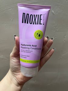 Moxie Hyaluronic Acid Repairing Conditioner