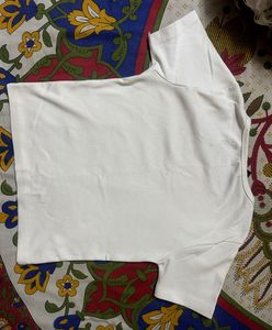 Ribbed White Cropped T-Shirt