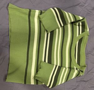Striped half-Sleeve Knit crop Top
