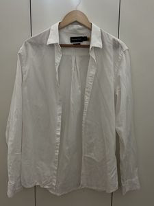 LINEN Classic White Button-Down Shirt