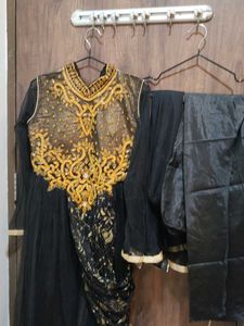 Elegant Black &amp; Gold Kurta Set