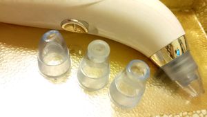 Derma Suction Pore Cleanser