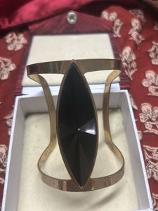 hand cuff bracelet