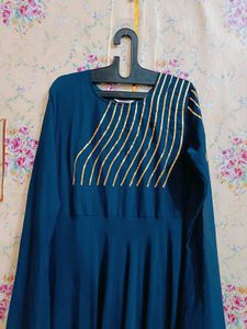 🇳🇿💫🎀Elegant Teal Blue Gown with Golden Stripes
