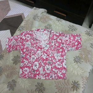 floral print shirt