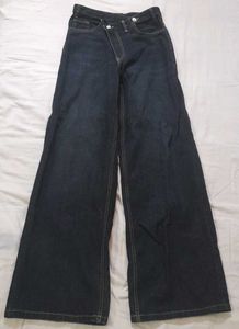 Dark Wash Wide Leg Jeans 🖤