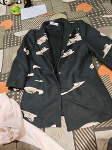 Unique Patterned Blazer and top set winter