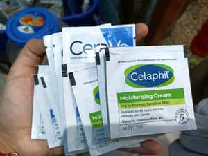 Cetaphil face wash and mosturizer set