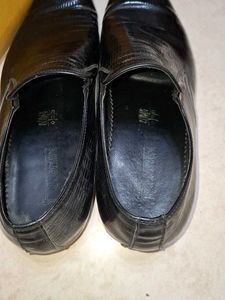 Stylish Black real leather Loafers