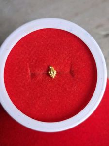 Gold Nose Pin