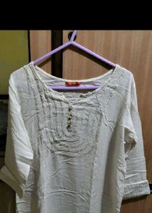 Combo white georgette and multicolour kurtis