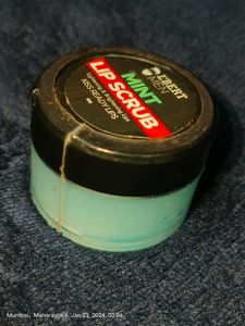 L'BERT Mint Lip Scrub