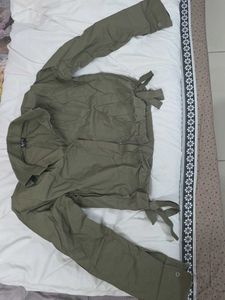 Stylish Olive Green Cropped Top with Bottom