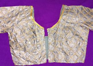 Brand New Beautiful Grey With Gold Colour Padded R