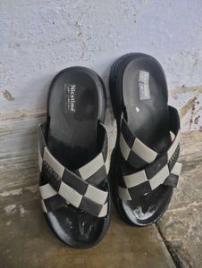 Stylish Black &amp; White Comfort Slides