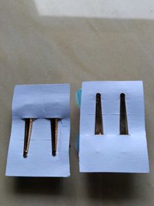 Pearl Hair Clips (Set of 2)