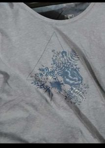 Gray "Let's Sail Away" T-Shirt and floral tshirt