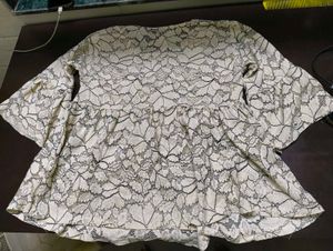 ⭐Floral Mesh Top⭐