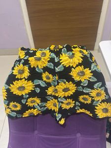H &amp;M Sunflower Print Shorts