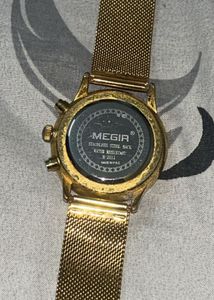Elegant Gold Mesh Unisexual Watch
