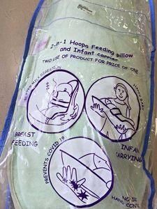 2-in-1 Baby Feeding Pillow and Carrier