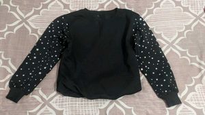 black sweatshirt womens