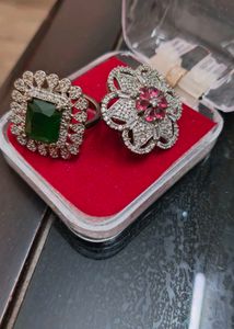 Exquisite Emerald & Floral Rings Set
