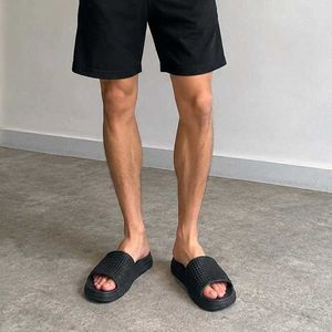 Original ZUDIO Black Slides
