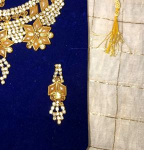 Golden Jewellery Set