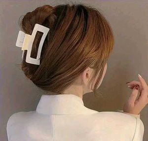 Set of 4 Matte Hair Claw Clips