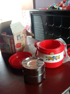 Red Insulated Lunch Box