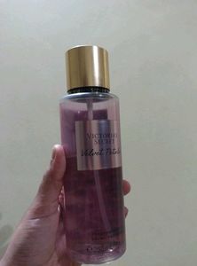 Victoria's Secret Velvet Petals Fragrance Mist