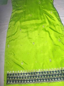 Green suite crep silk Kurta Suit+dupatta Set
